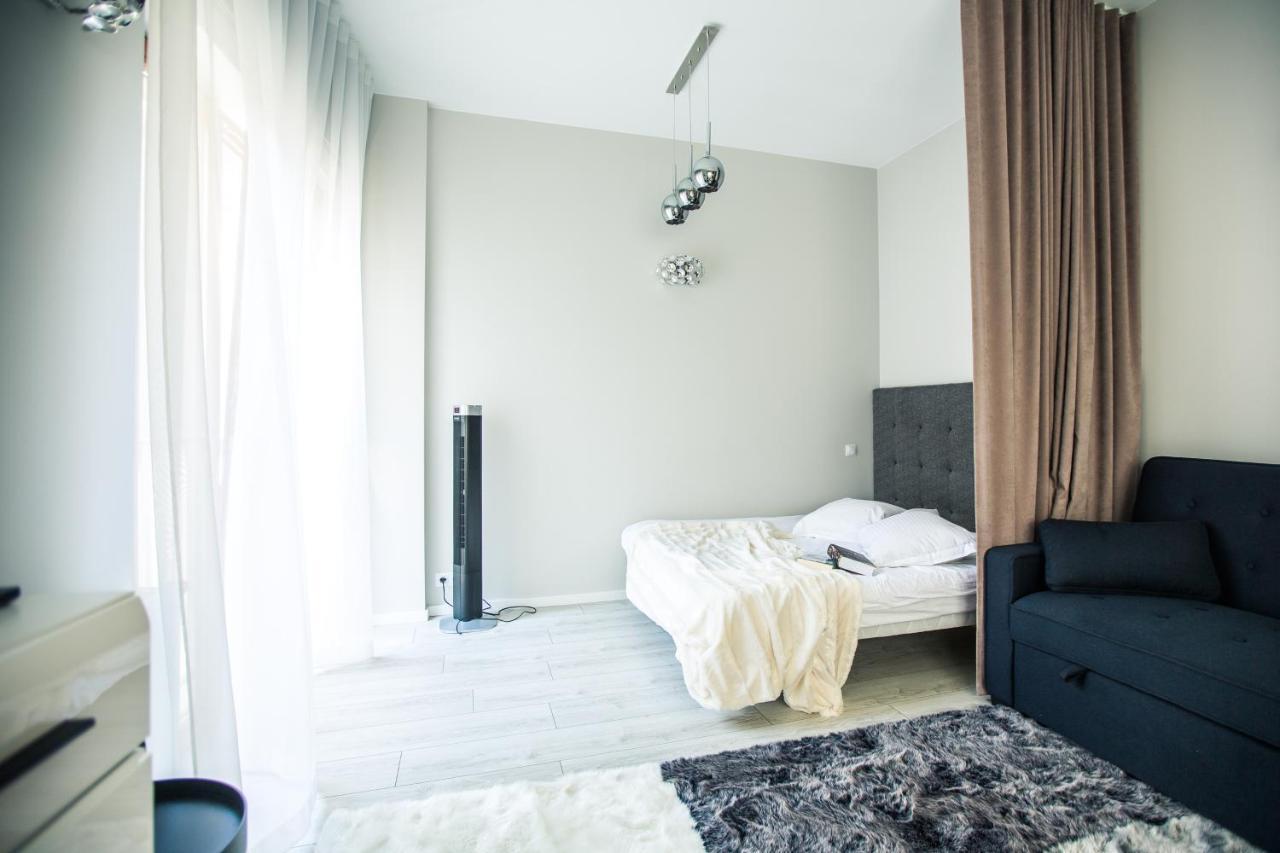 New Modern Studio Apartment In The Old Town Riga Exterior photo